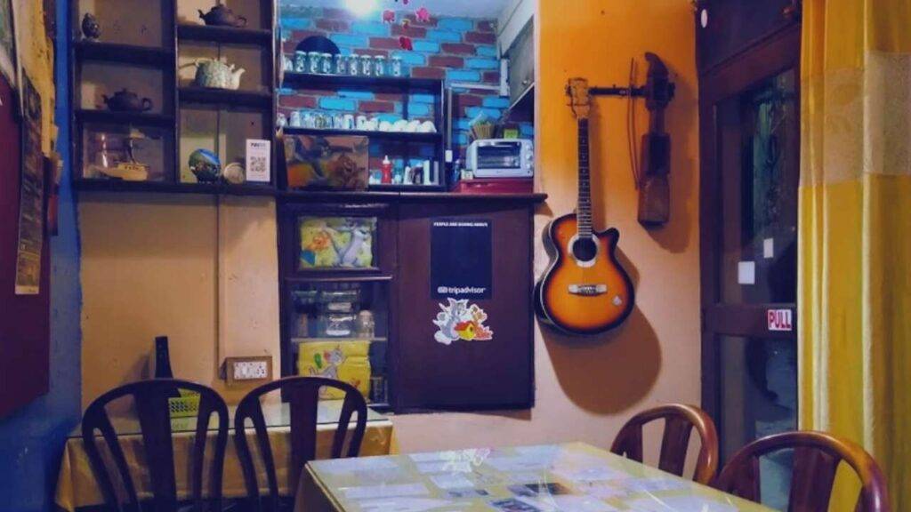 20 Cafes in Darjeeling Local Favourites and Town Retreats