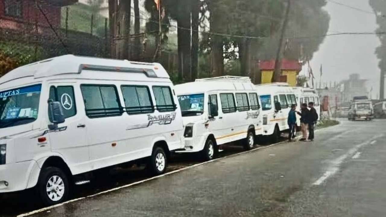 Planning a trip Learn how a Tempo Traveller in Siliguri enhances your journey with luxury and spacious travel options.