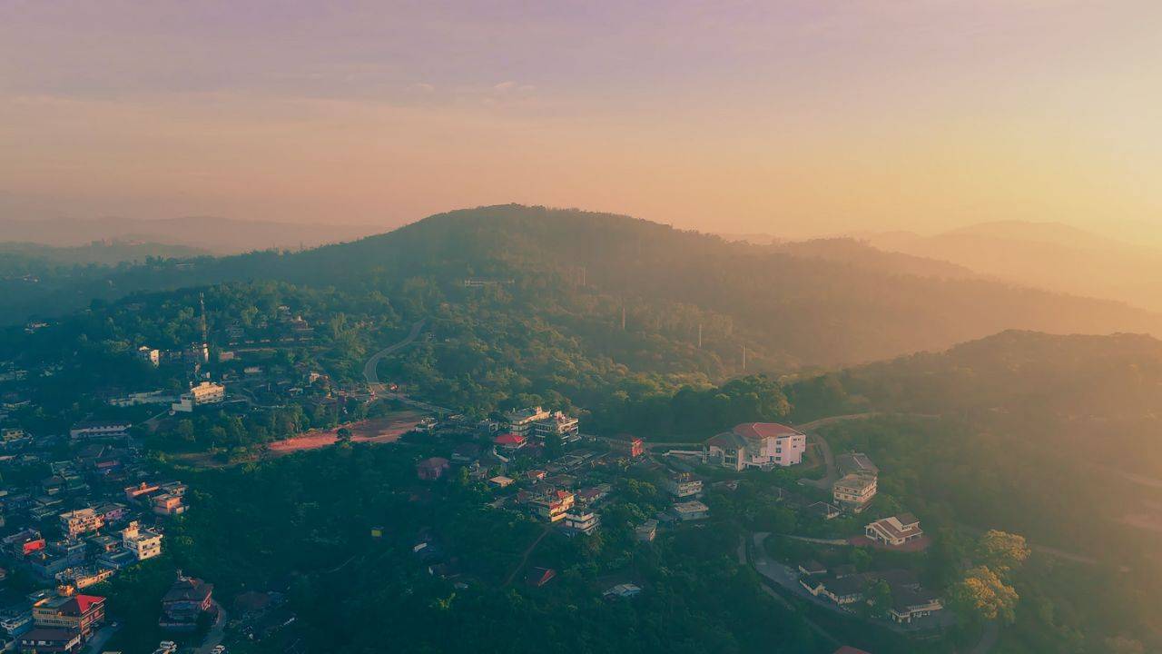 Here is a comprehensive list of top 10 homestays in Coorg that you need to know when you are planning to visit Madikeri.