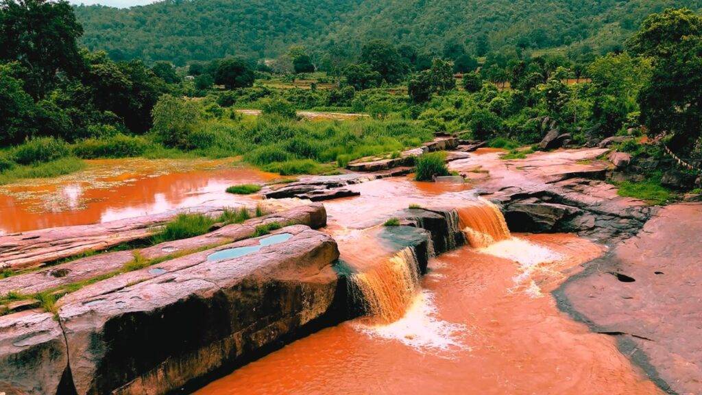 Quick-Dry Microfiber Towel is a Great Accessory for Offbeat Destinations in India