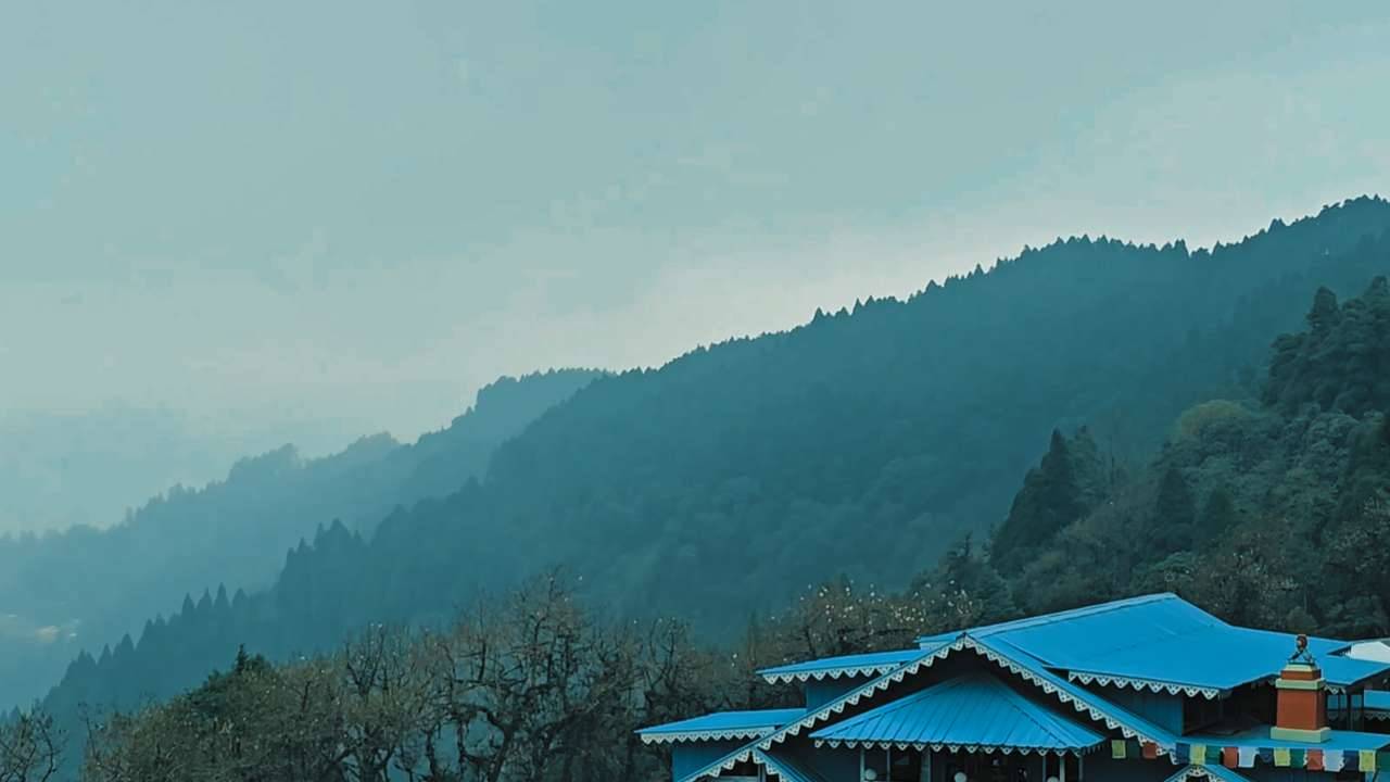 Lepcha Jagat is a hidden hamlet in the Darjeeling district of West Bengal open for tourists every year. Click here to check out more.