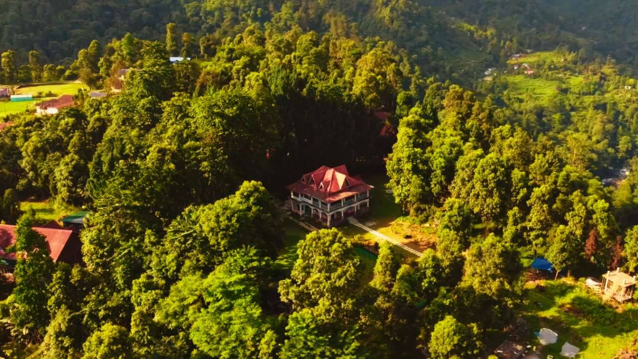 If a renaissance painting was to come into existence, Samsing would be that place. Read this blog to know how to reach this serene place.