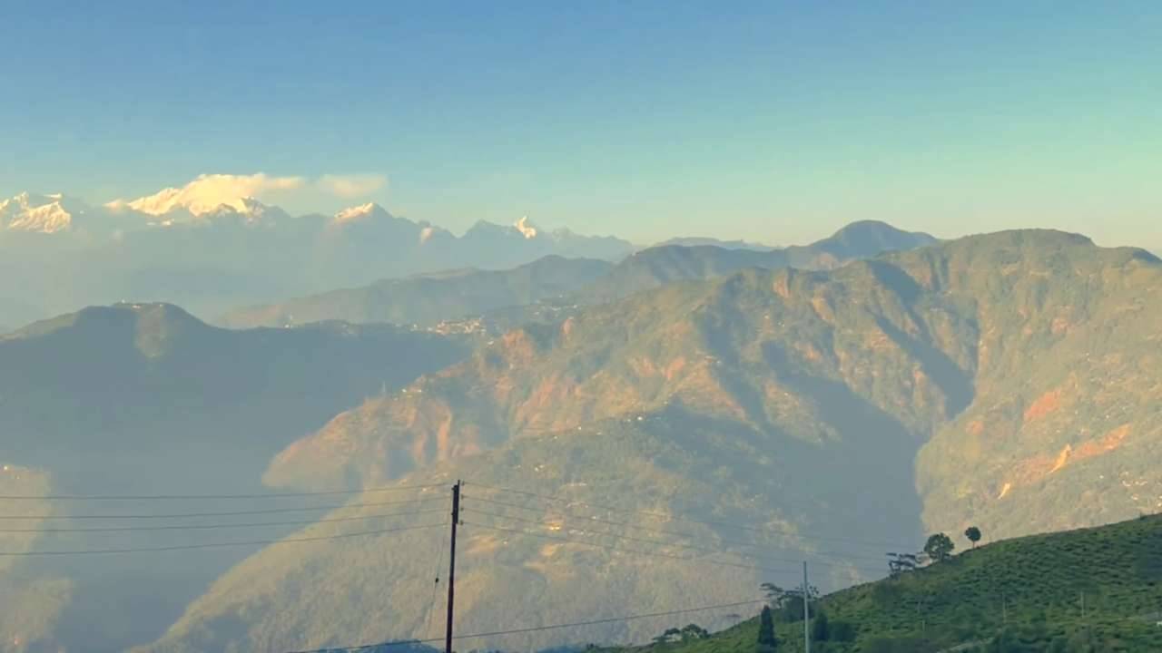 Tinchuley is a serene hilltop situated in North Bengal, ideal for solo travellers and family trips. Check the blog to know more.