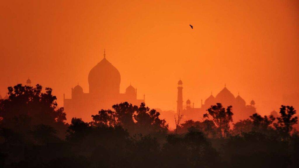 Strategically Mount an Action Camera on Your Domestic Tour in India.